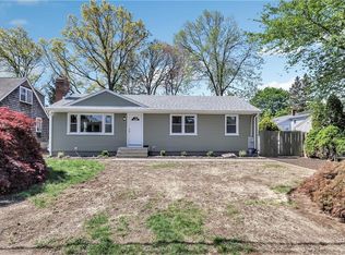 180 Kensington Pl, Bridgeport, CT 06610