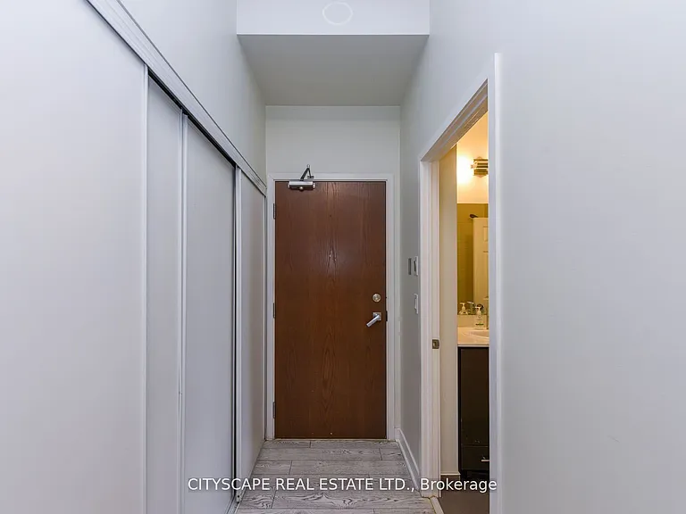 365 Prince Of Wales Dr E #611 — Photo 10