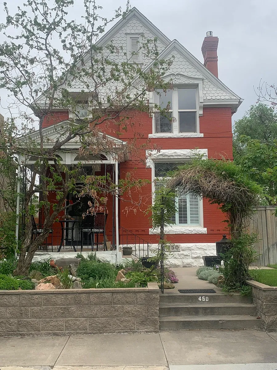 Building Photo - 450 N Clarkson St