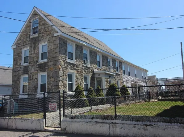 23 Ames St, Lowell, MA 01852