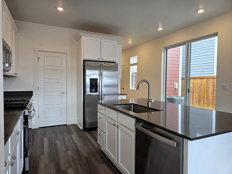 4819 Harvest Pkwy #HOME — Photo 1