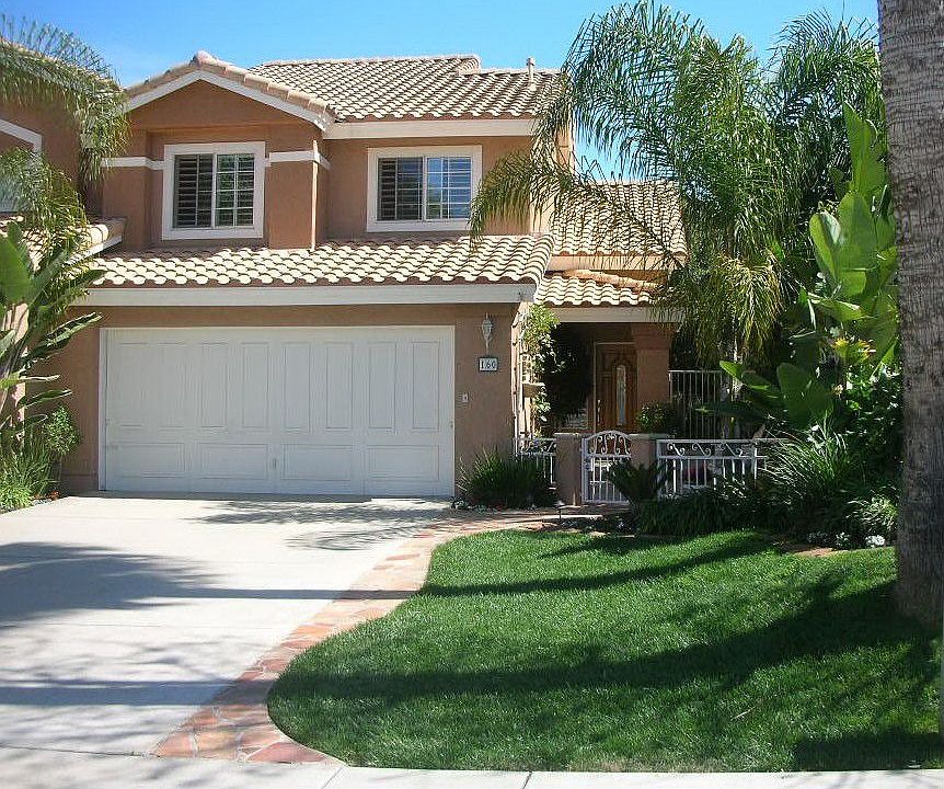 Big & Safe Frontyard