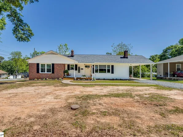 208 Phillips St, Clinton, SC 29325