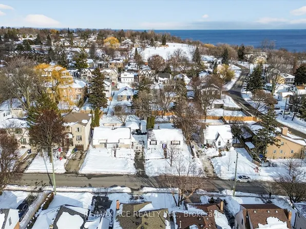 81 Brooklawn Ave, Toronto, ON M1M 2P7