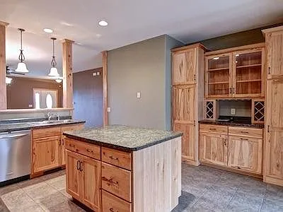 2 bed, 1.5 bath, 1825 sqft, $1,495 — Photo 2