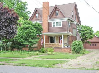 152 Elm St, Leetonia, OH 44431