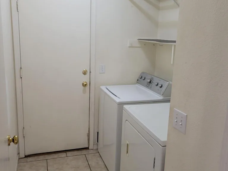 4953 W Oraibi Dr — Photo 17
