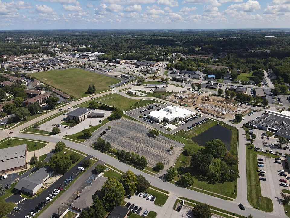 2nd image of 2500 Cumberland Dr