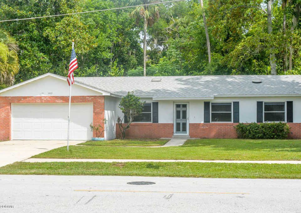 1st image of 1003 Calle Grande St