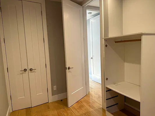 Rented by Premier One Realty LLC | media 18