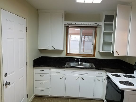 5th image of 2335 W Whitton Ave