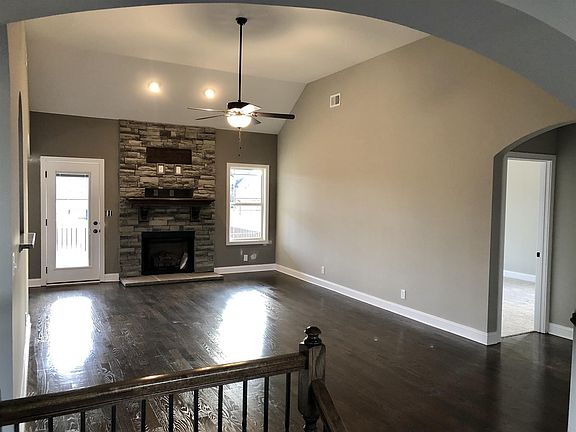 3rd image of 316 Pledmont Pl