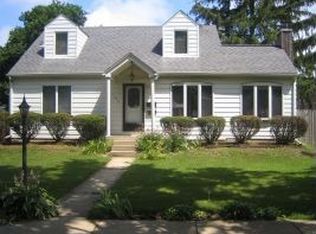 1354 Harding Ave, Des Plaines, IL 60016