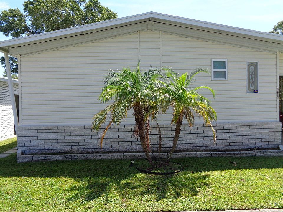 1st image of 8833 Wellington Dr