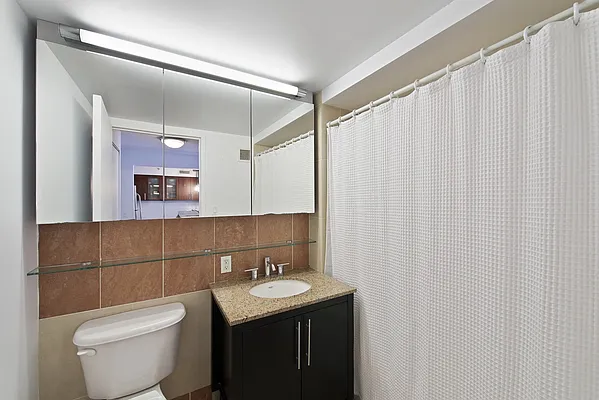 Rented by Nest Seekers International | media 11