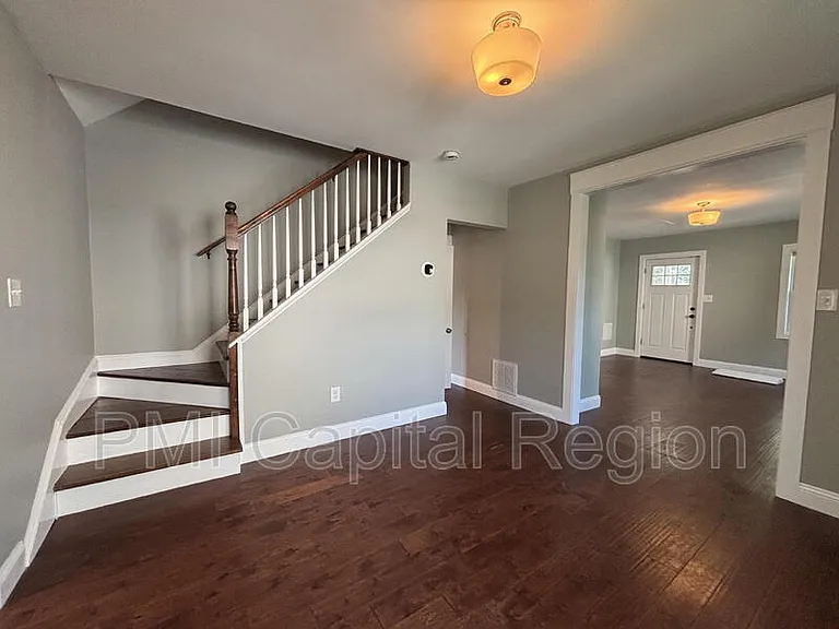 3903 Hampden St — Photo 8