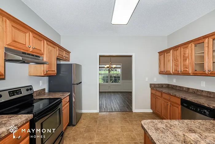 61 Windsor Way — Photo 9