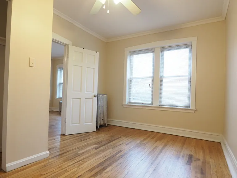 2948 W Belle Plaine Ave #1 — Photo 5