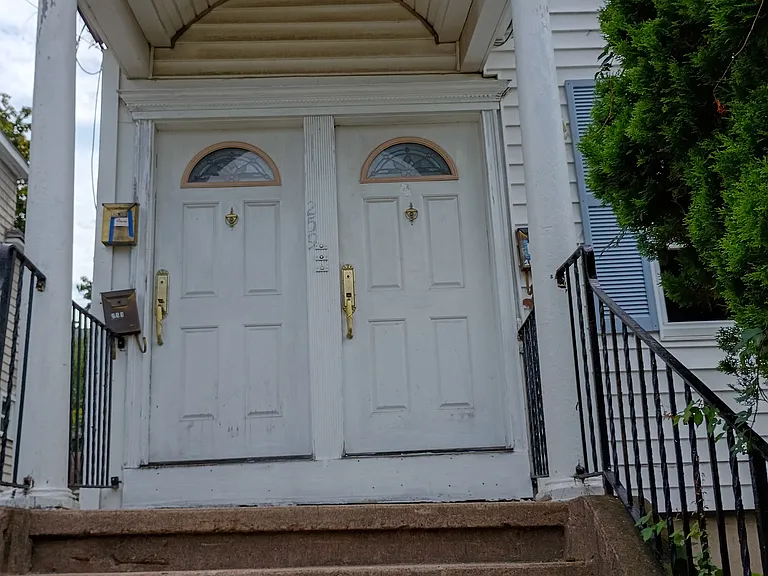257 Sheffield Ave — Photo 13