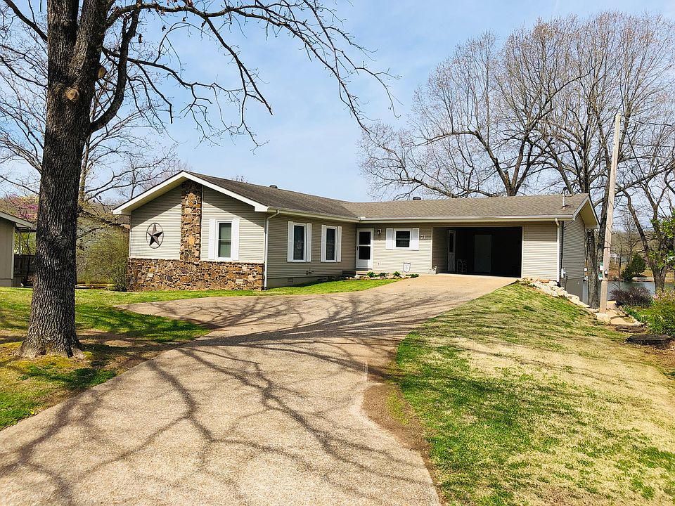 1st image of 71 Wyandotte Dr
