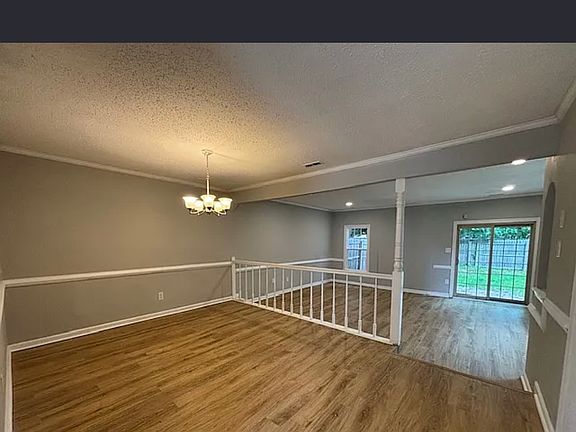4th image of 5569 Campus Dr