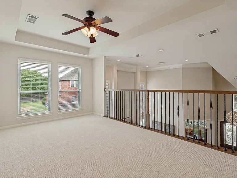 804 Waterbury Ct — Photo 23