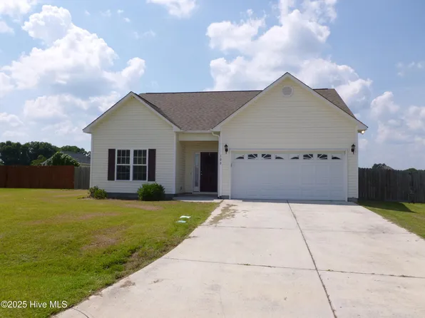 108 Hill Farm Drive, Richlands, NC 28574