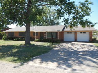 1032 Sunset Ln, Wichita Falls, TX 76306