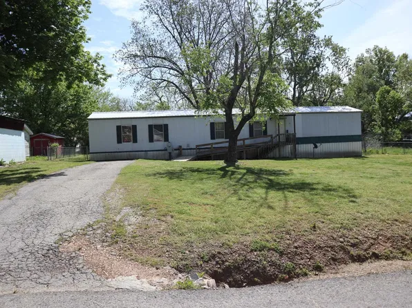 123 N Pine St, Salem, AR 72576