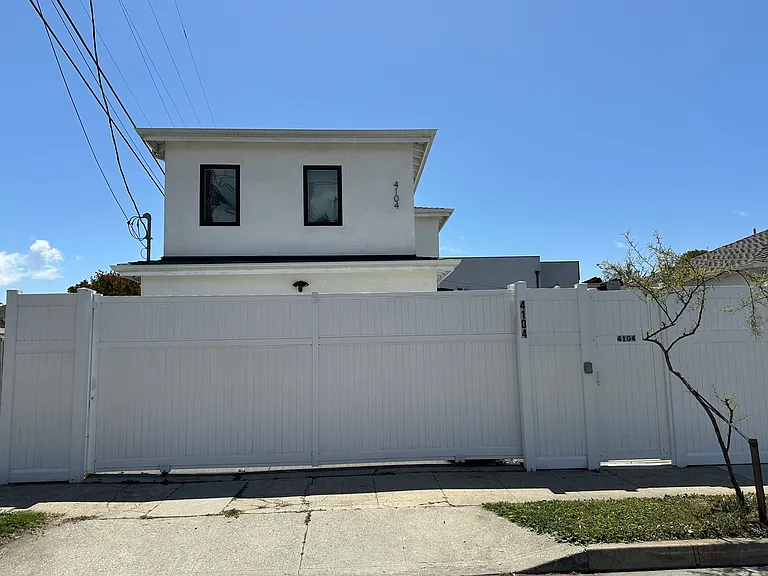 4104 Michael Ave — Photo 11