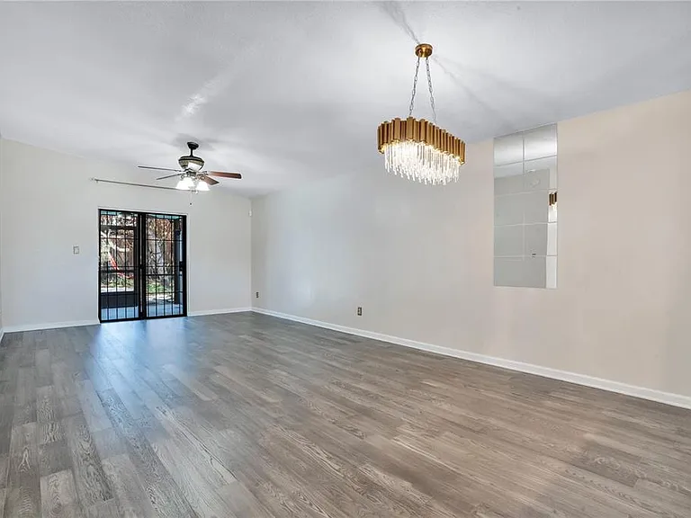 4805 Kingston Cir — Photo 4