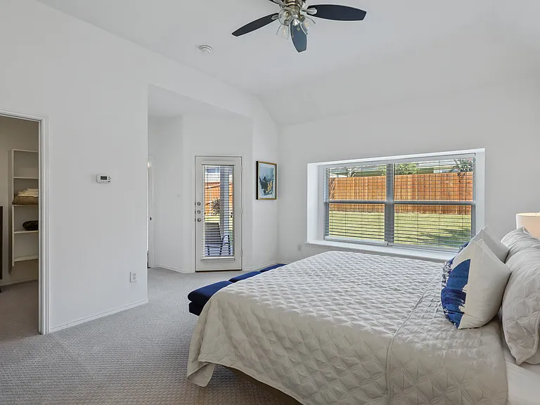 9704 Hedge Bell Dr — Photo 14