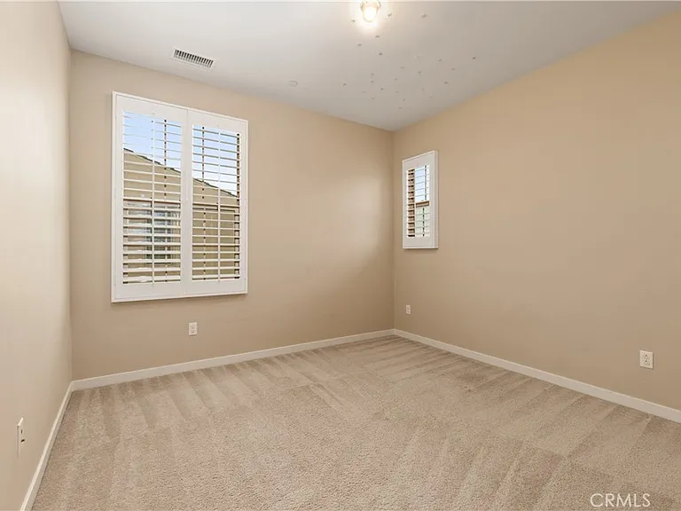 59 Bay Laurel — Photo 24