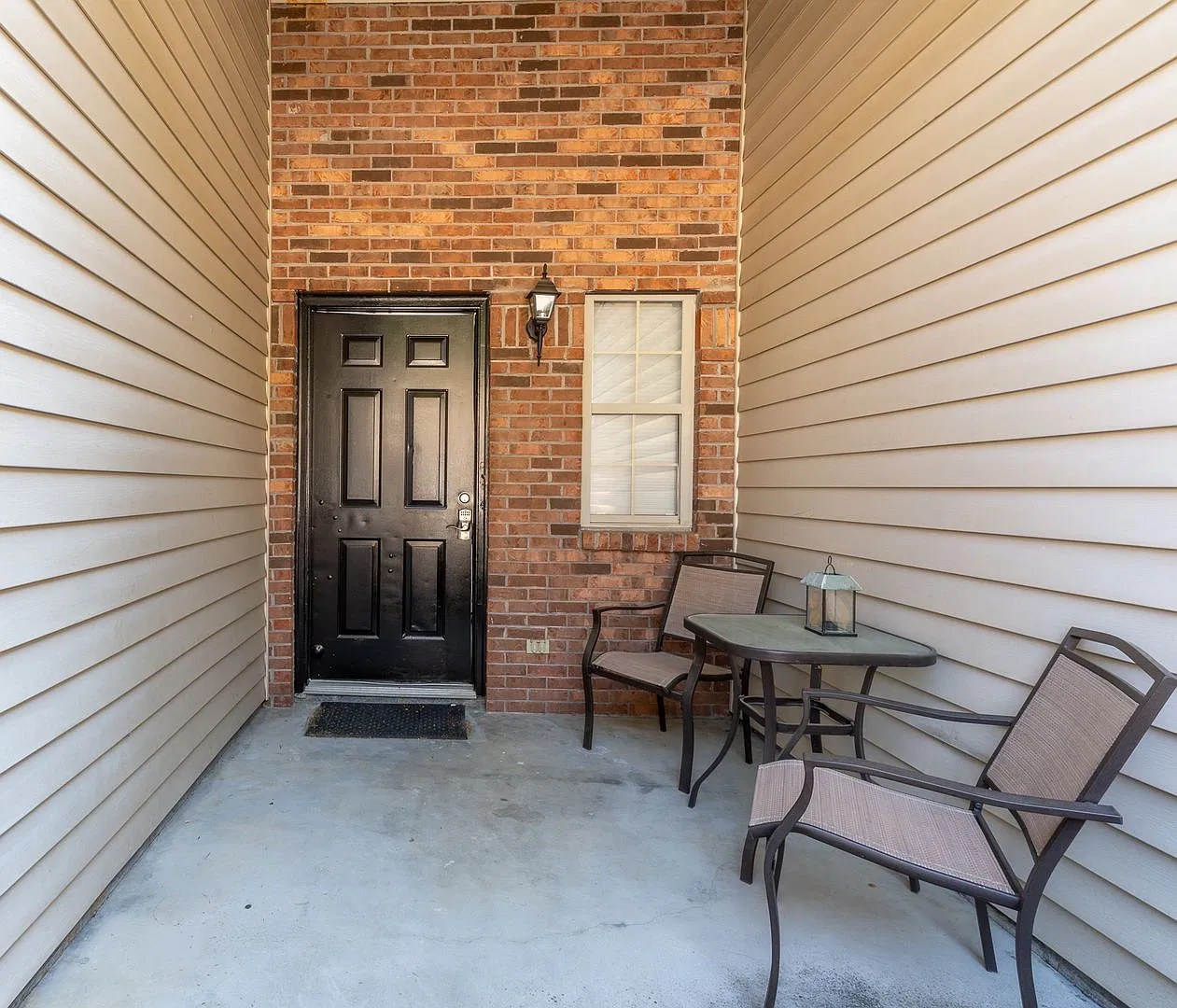 2 bed, 2.0 bath, 1054 sqft, $1,800 — Photo 2