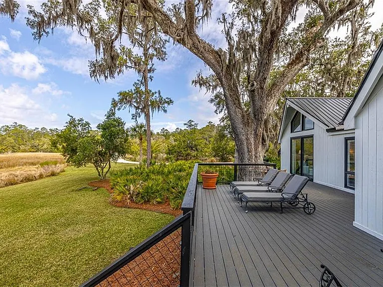 6201 Frederica Rd — Photo 74