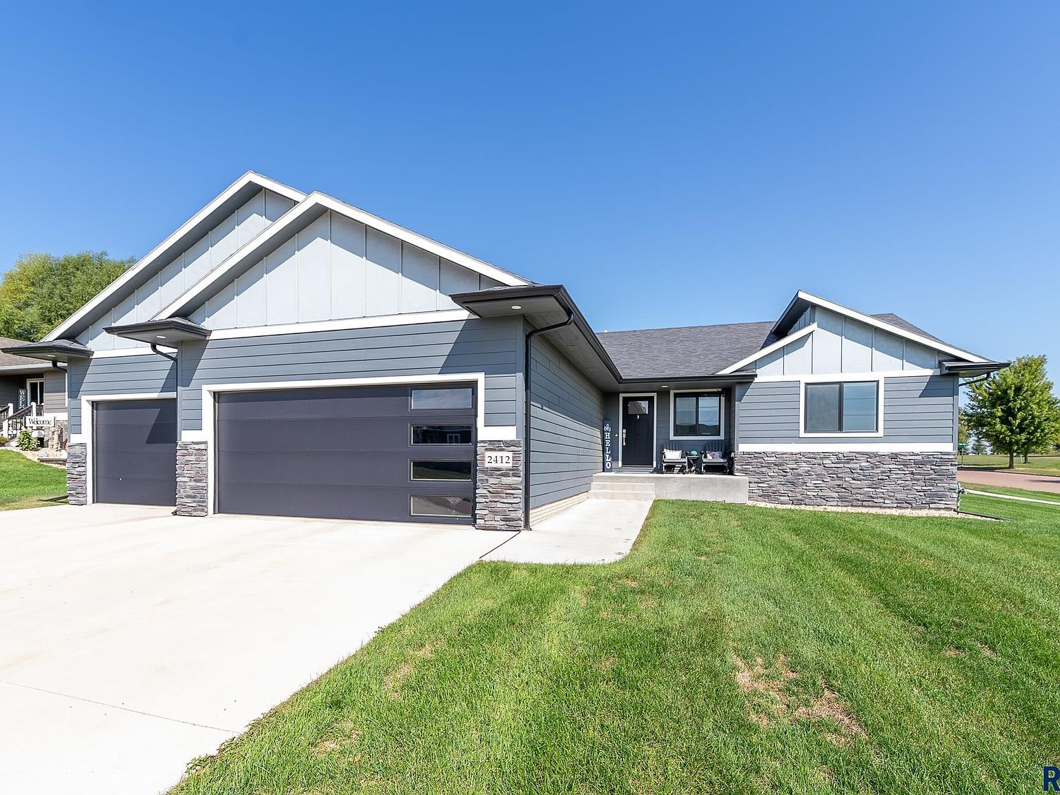 2412 E Stewart Ln, Brandon, SD 57005 MLS 22307554 Zillow
