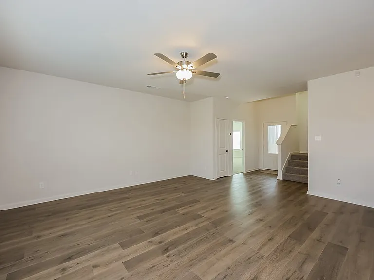 1417 Woodwinds Dr — Photo 6