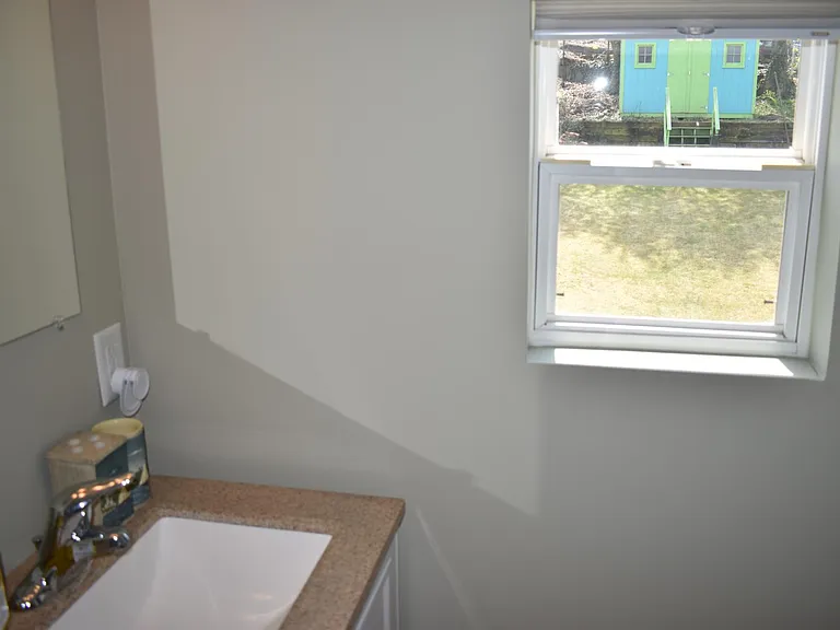2326 Primrose St — Photo 22