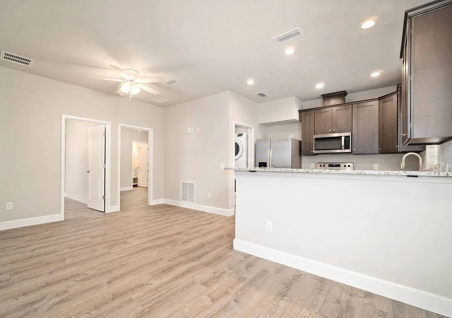 622 NW 3rd Ave — Photo 2