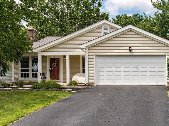 5th image of 2973 Stone Mountain Dr
