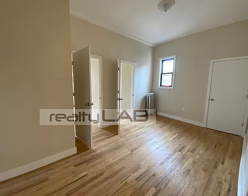 Rented by Realty Lab LLC | media 7