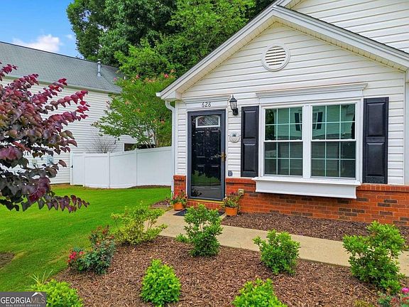 2nd image of 628 Spanish Oak Dr