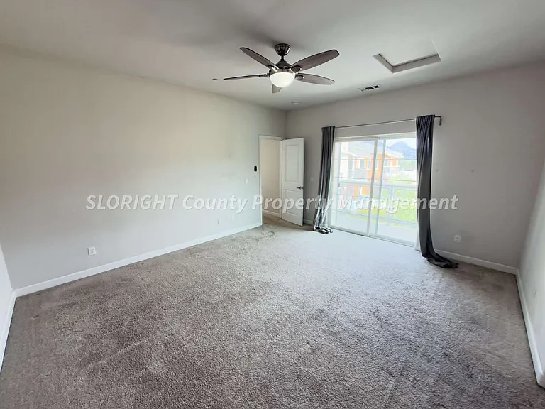 941 Humbert Ave — Photo 21