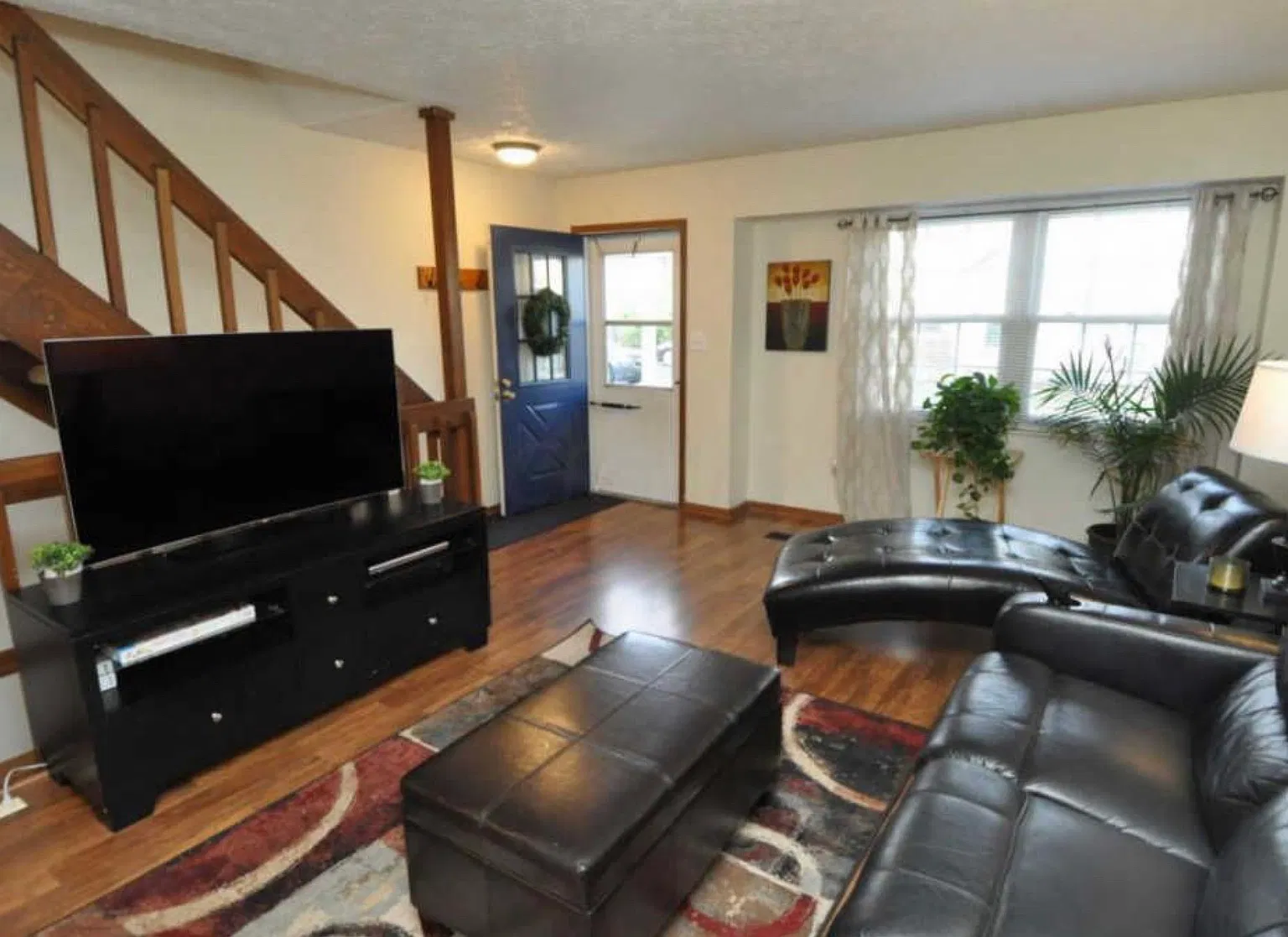 2 bed, 1200 sqft, $1,649 — Photo 3