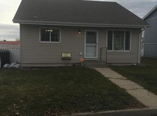 1813 28th St W, Williston, ND 58801