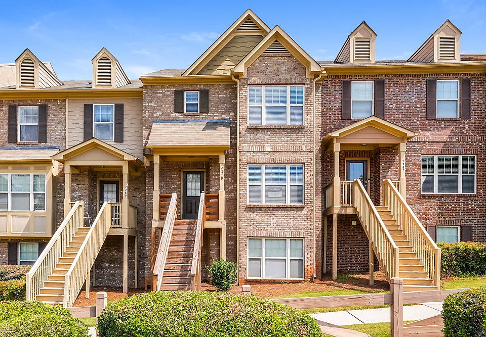 2279 Baywood Tree Ln