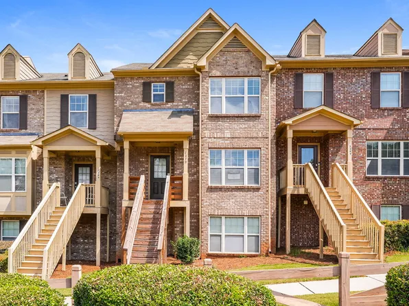 2279 Baywood Tree Ln, Snellville, GA 30078