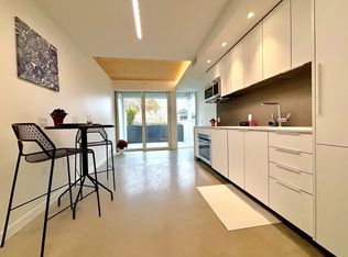 550 Broadway E #304, Vancouver, BC V5Z 0E9