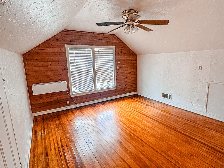 4708 N College Ave — Photo 11