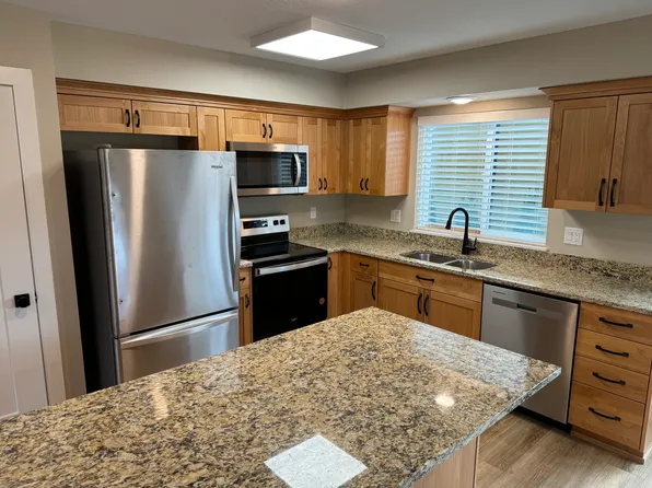 440 Gaines St NE, Salem, OR 97301